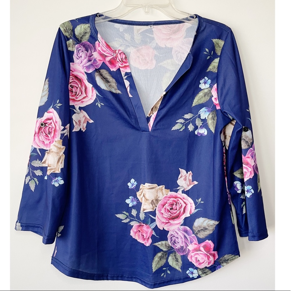 💠Floral V-neck top